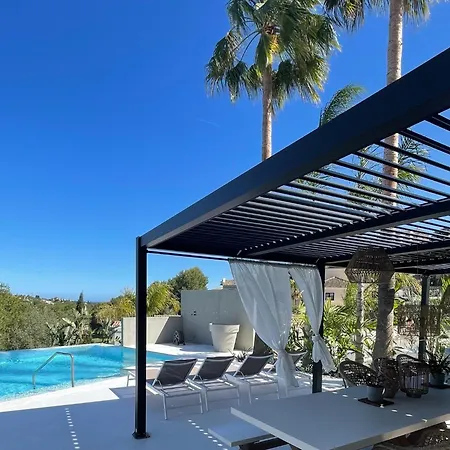 Villa Ultimate Luxury Dream With 7 Bedrooms, Gym, And Infinity Pool